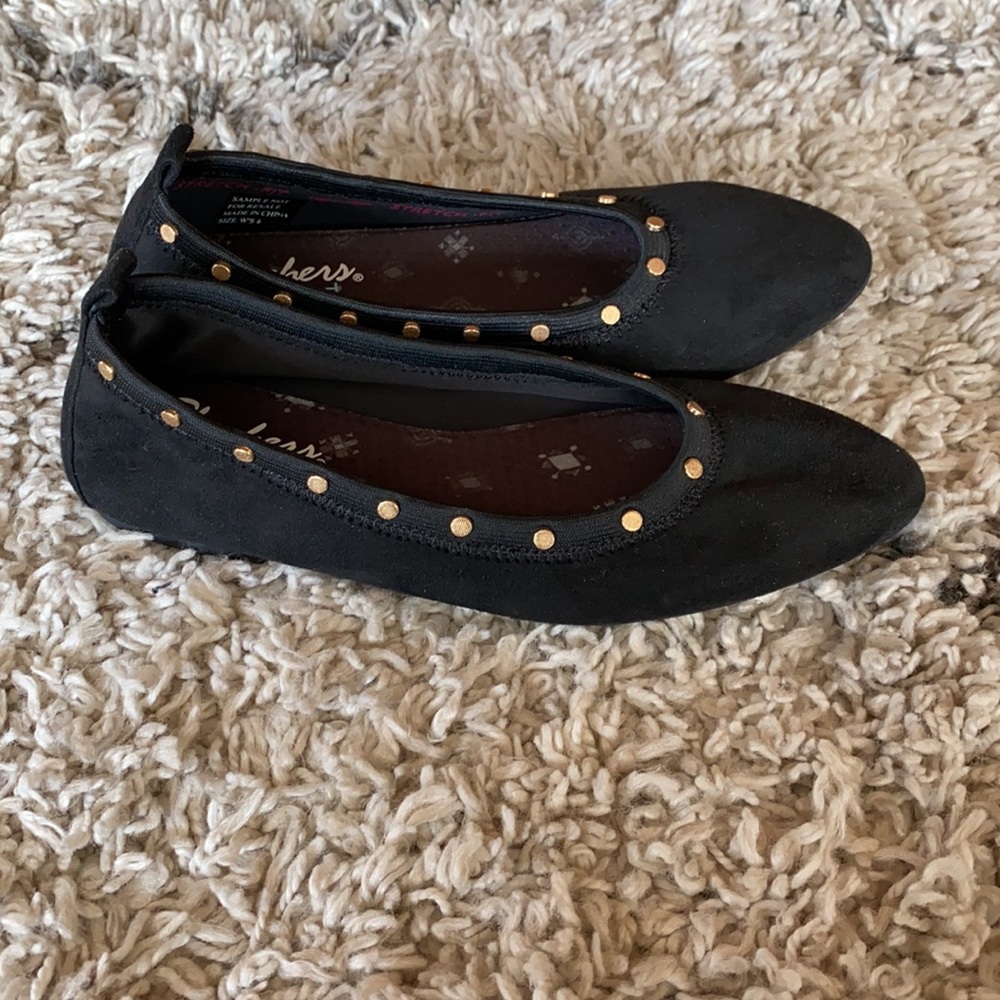 Flats - Picture 2 of 5